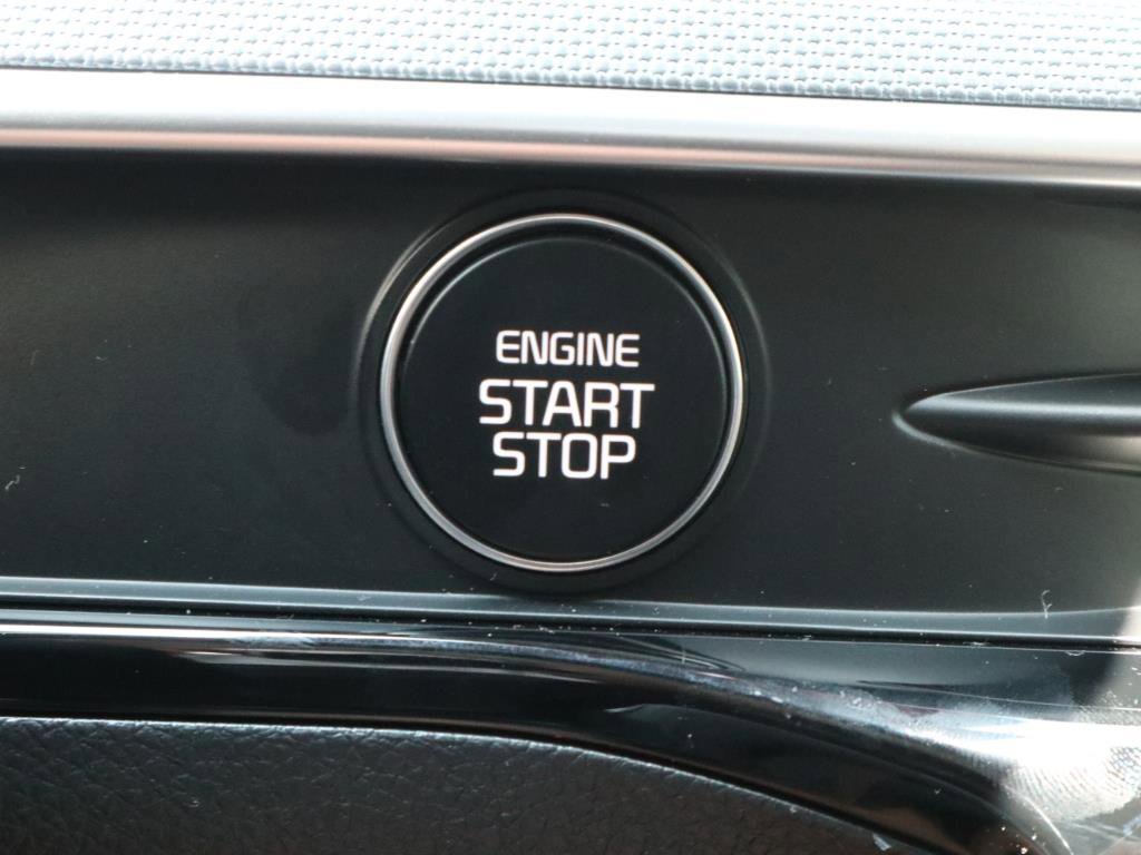 New 2025 Kia K5 LXS image 19