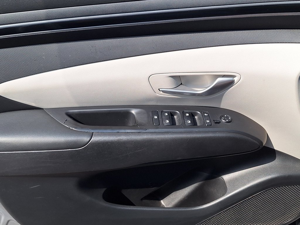 Certified 2022 Hyundai Tucson SE FWD image 9