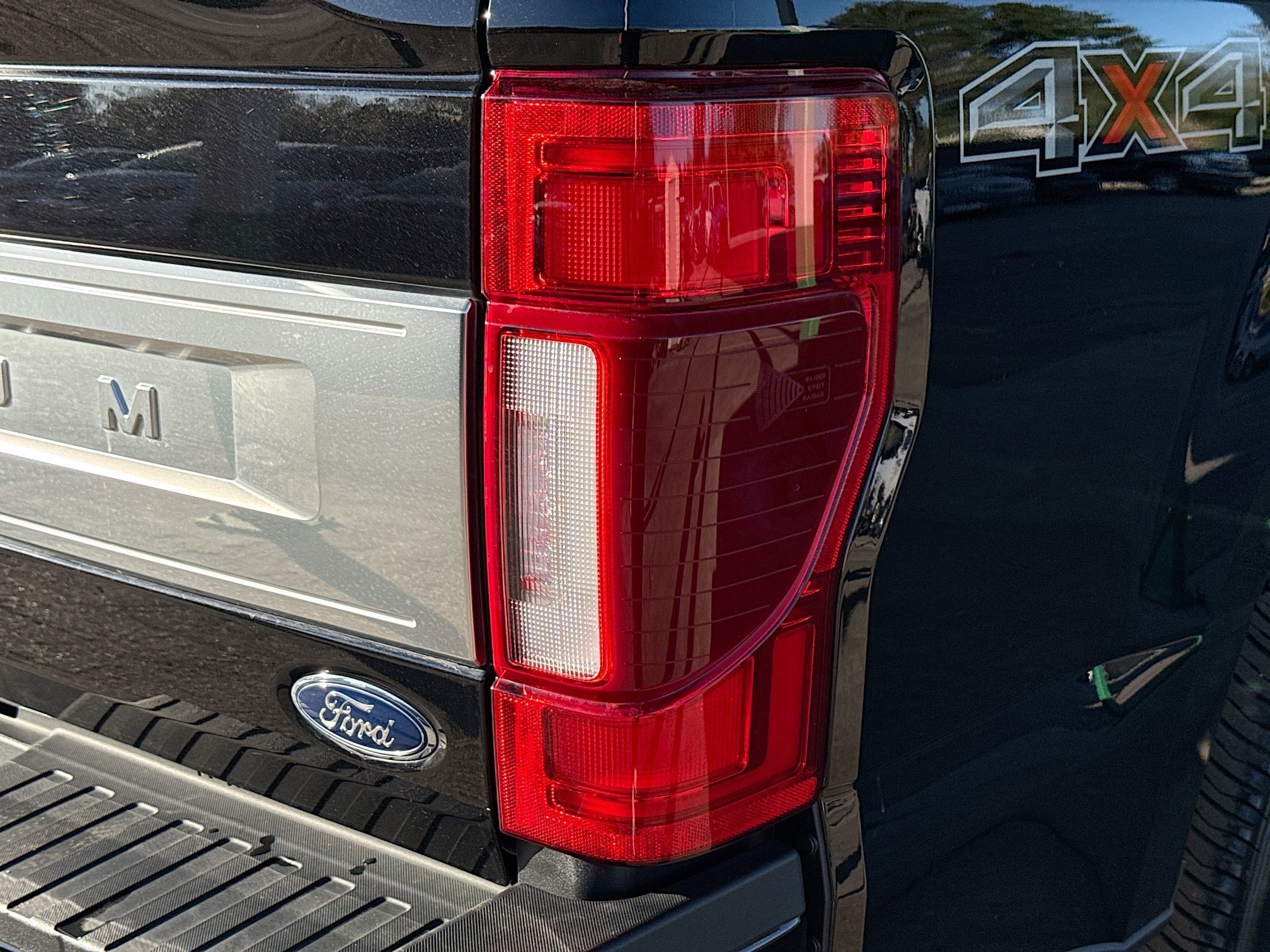 Used 2020 Ford F350 Platinum w/ Snow Plow Prep Package image 33