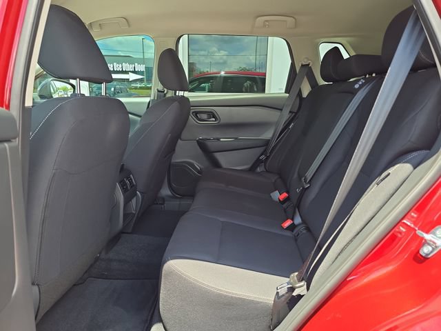 Used 2026 Nissan Rogue S FWD image 15
