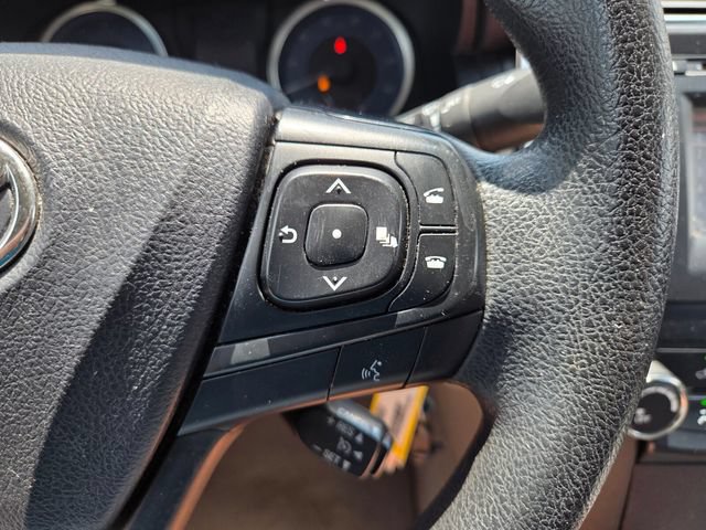 Used 2016 Toyota Camry LE FWD image 30