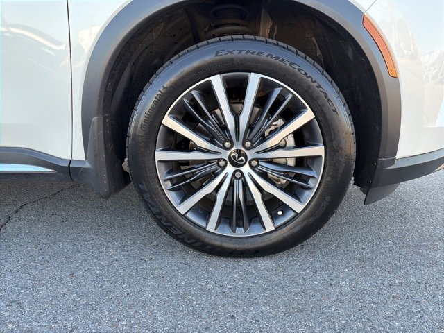 Used 2024 INFINITI QX60 Sensory w/ Vision Package image 43