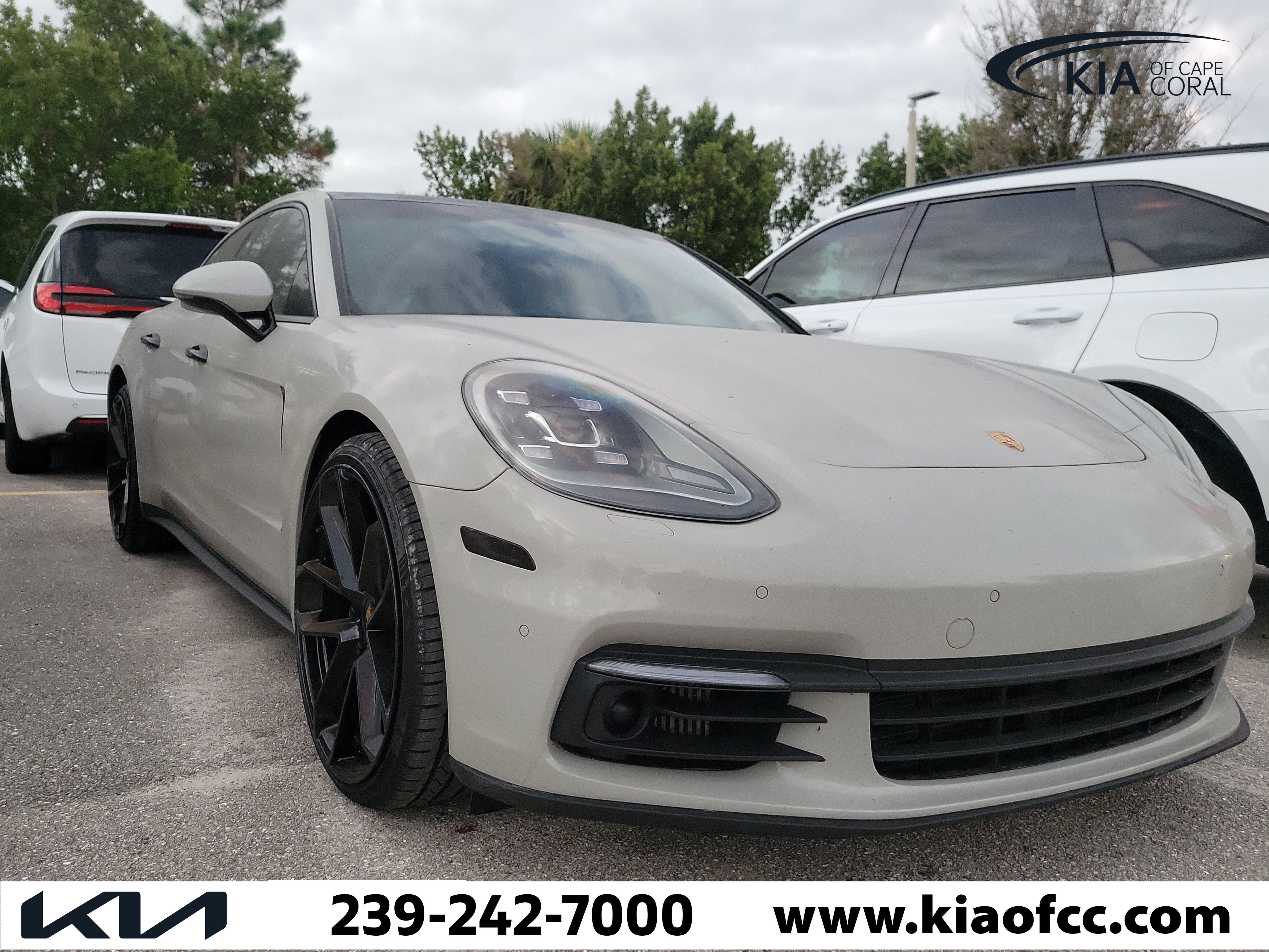 Used 2018 Porsche Panamera 4S AWD/4WD image 2