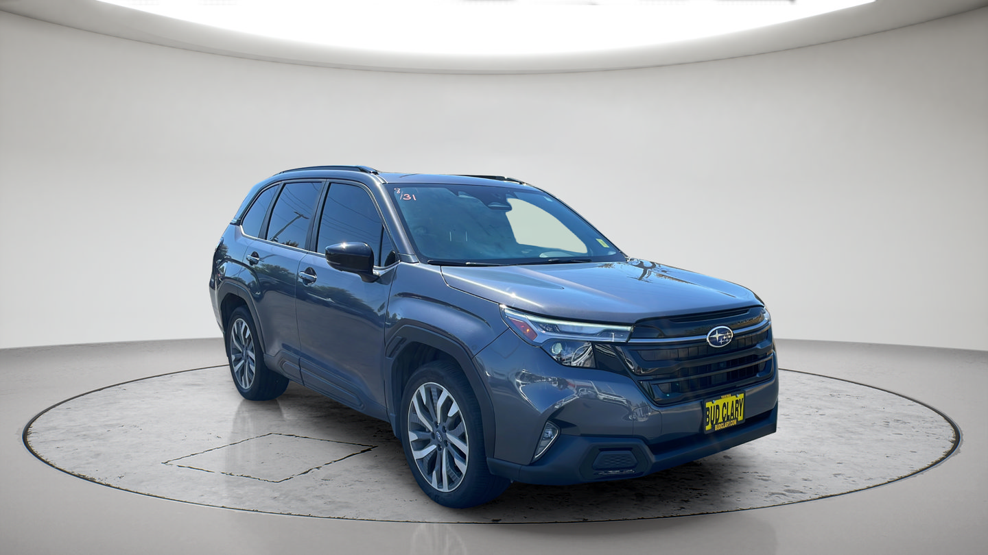 Used 2025 Subaru Forester Touring AWD/4WD image 13
