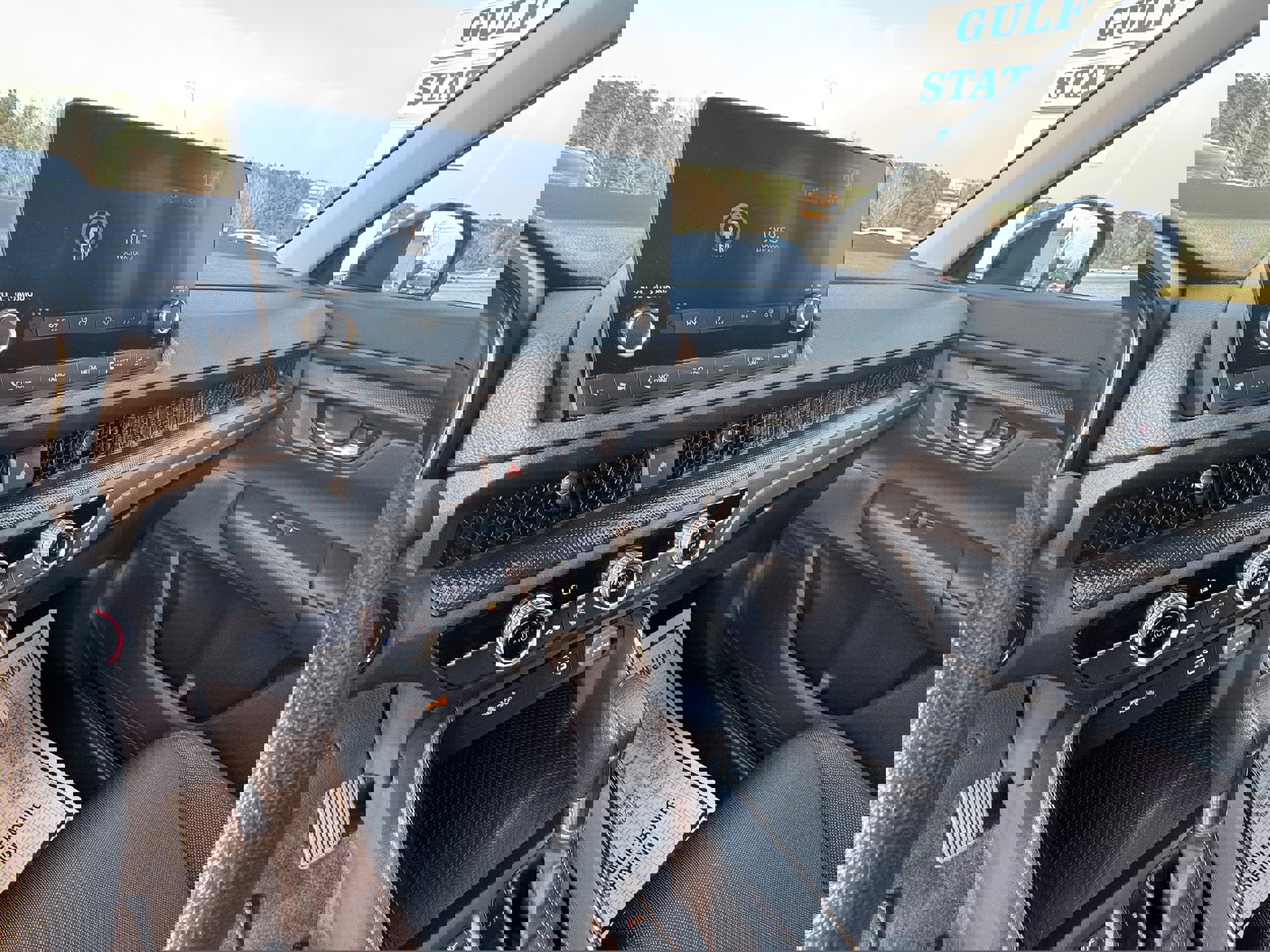 Used 2025 Honda CR-V LX image 23