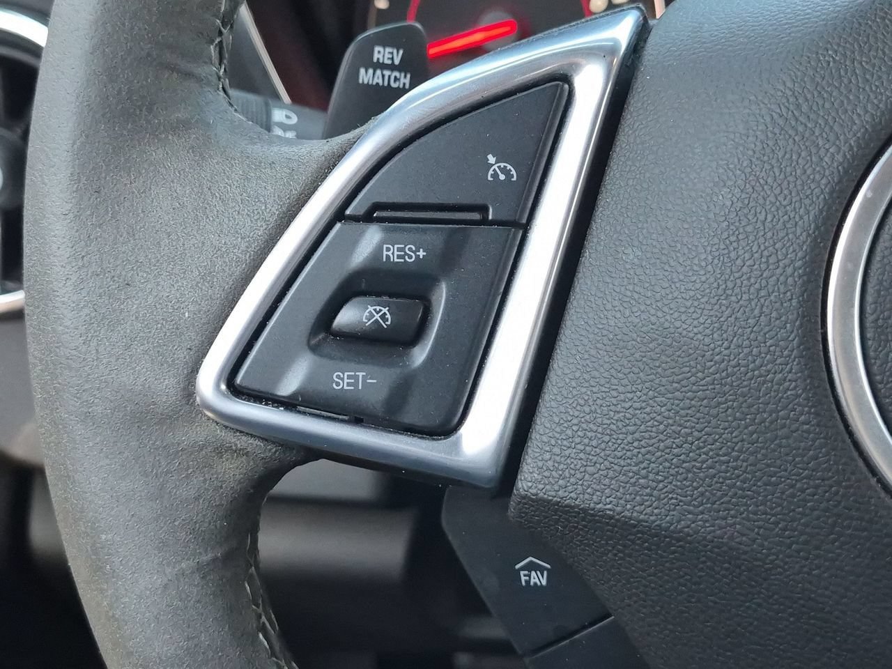 Used 2022 Chevrolet Camaro SS RWD image 11