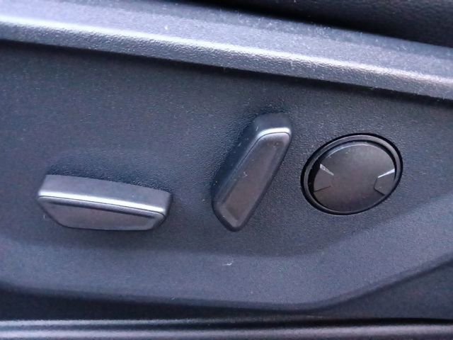 Used 2026 Ford F250 Lariat w/ Black Appearance Package image 16