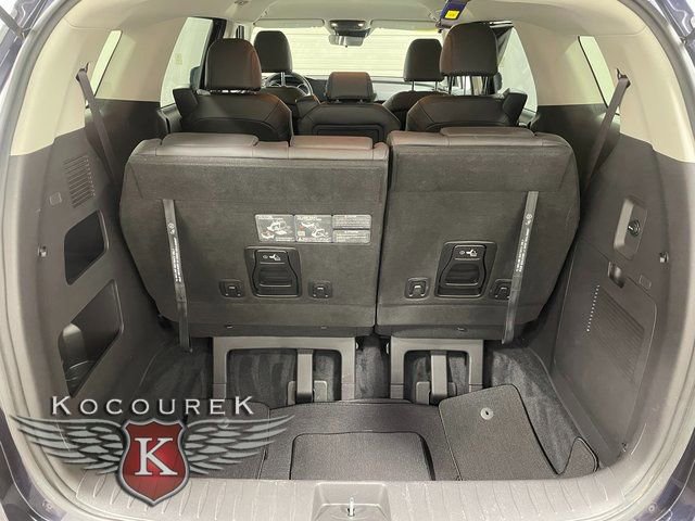 Used 2024 Kia Carnival LX image 24