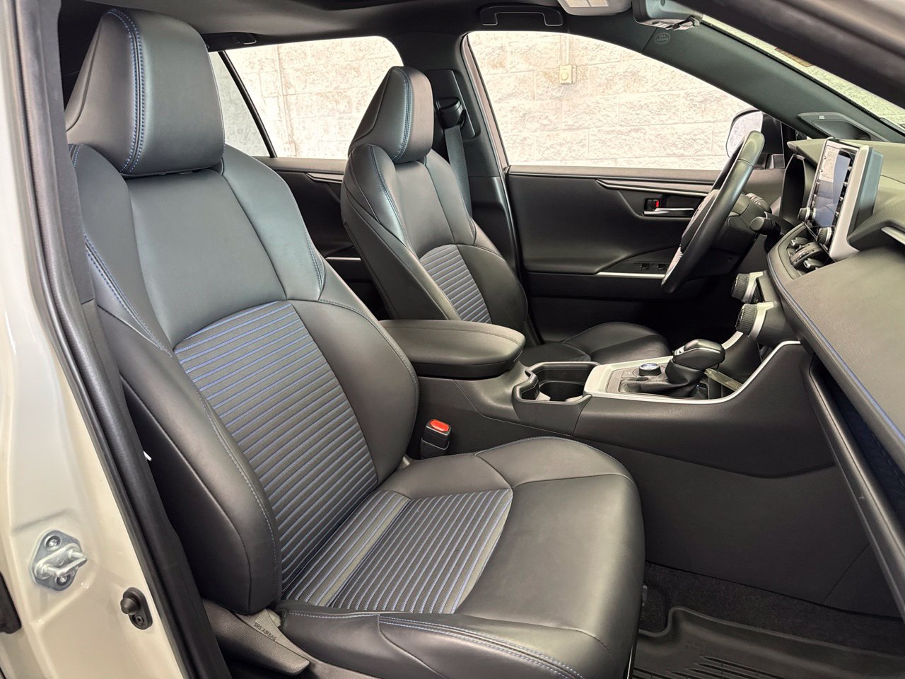 Used 2021 Toyota RAV4 XSE w/ XSE Grade Weather Package AWD/4WD image 56