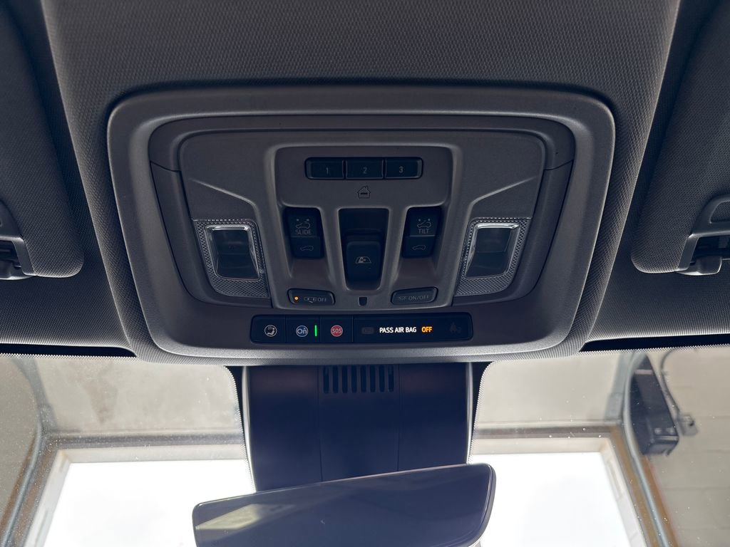 Used 2024 Chevrolet Silverado 3500 LTZ w/ LTZ Convenience Package image 40