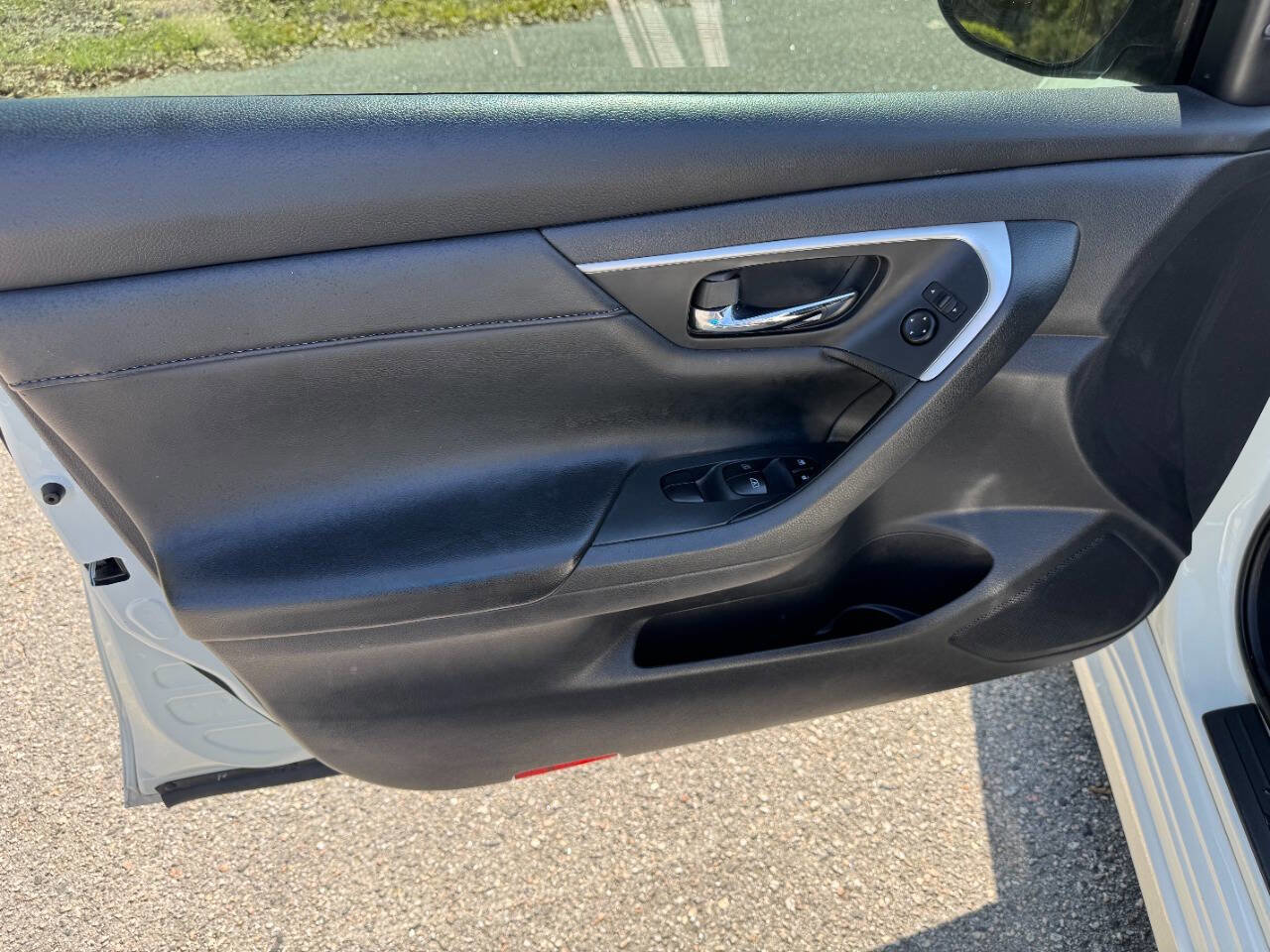 Used 2018 Nissan Altima 2.5 SL FWD image 39