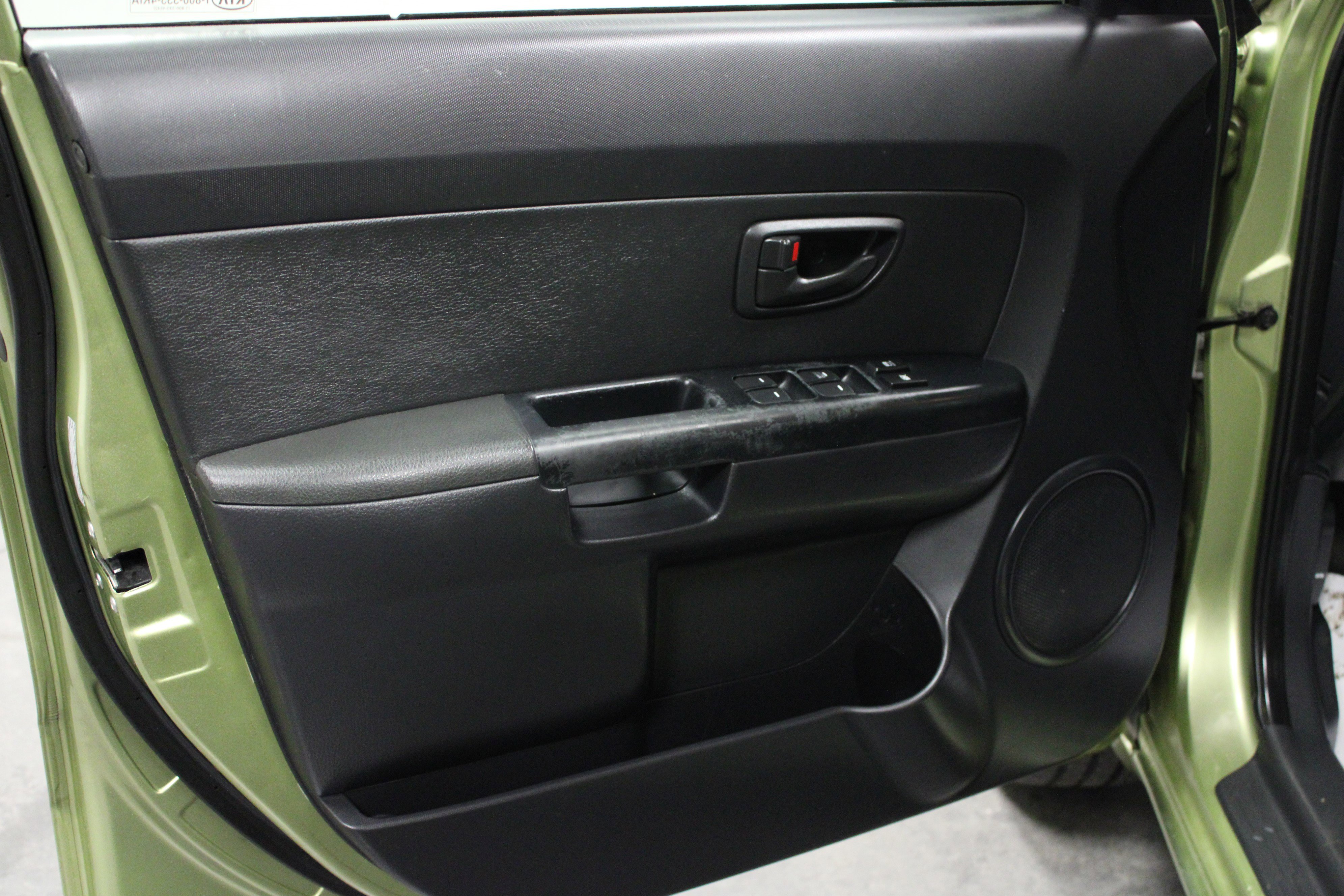 Used 2012 Kia Soul FWD image 11