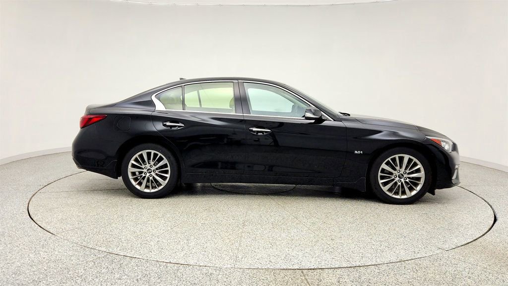Used 2019 INFINITI Q50 Luxe w/ Essential Package (3.0T Luxe) AWD/4WD image 4
