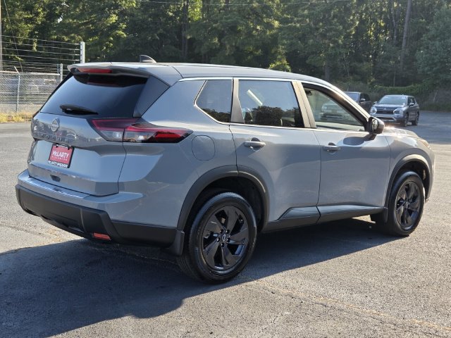 New 2026 Nissan Rogue SV FWD image 5