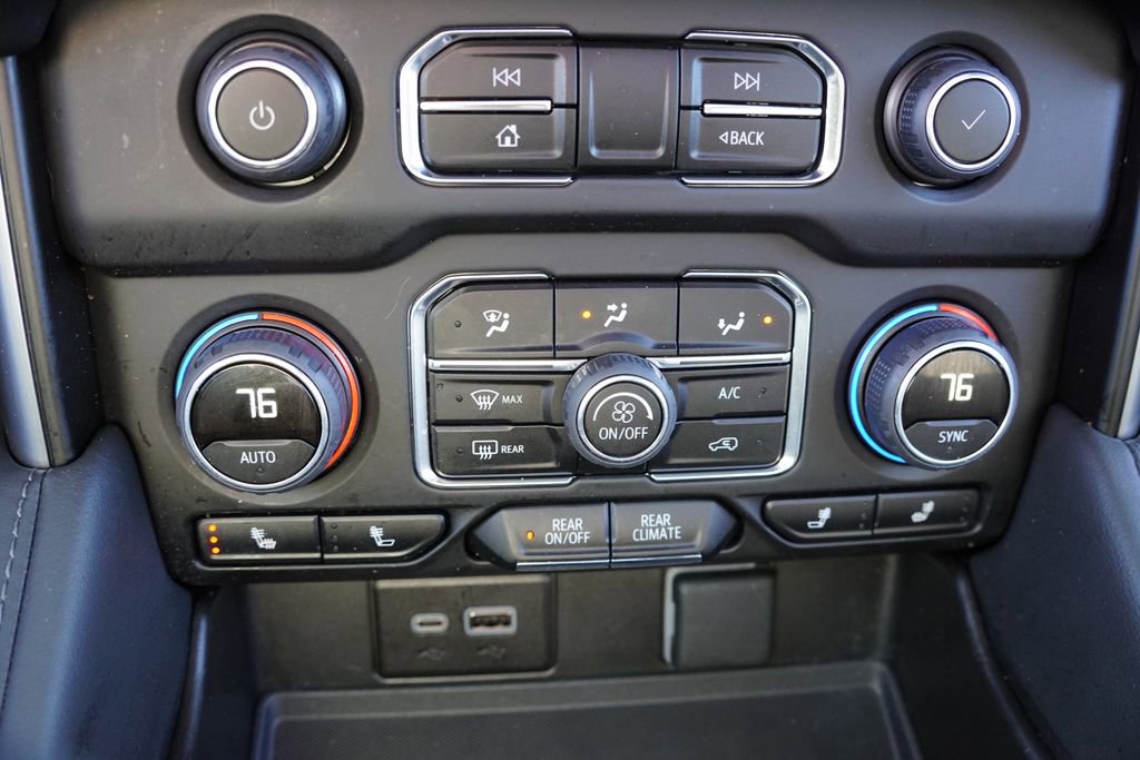 Certified 2024 Chevrolet Tahoe Z71 w/ Luxury Package image 36