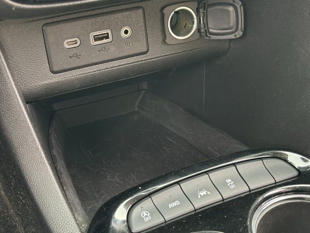 Used 2022 Buick Encore GX Select w/ Sport Touring Package AWD/4WD image 15