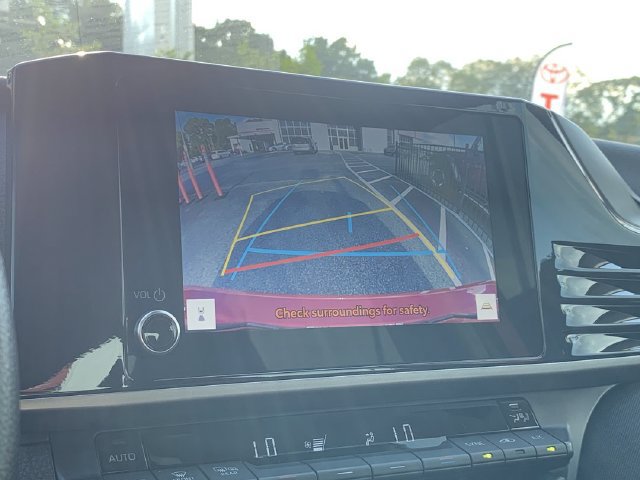 Used 2026 Toyota Camry LE FWD image 22