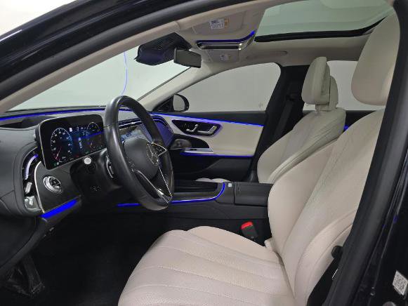 Used 2025 Mercedes-Benz E 450 4MATIC Sedan w/ Driver Assistance Package image 9