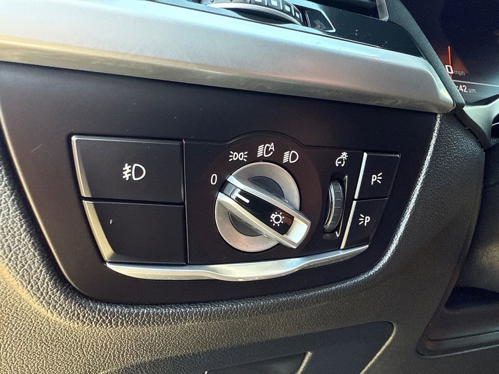 Used 2020 BMW X4 M40i w/ Executive Package image 48