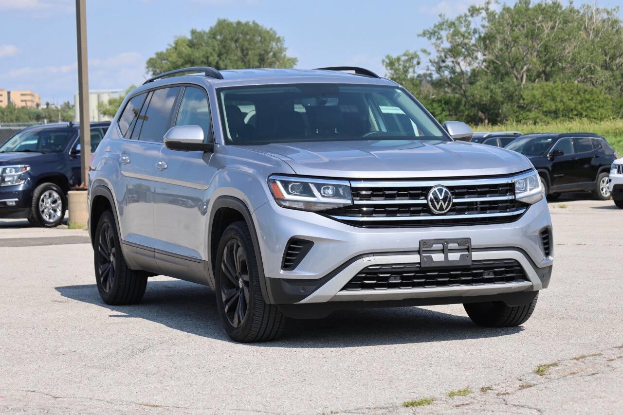 Used 2022 Volkswagen Atlas SE AWD/4WD image 4
