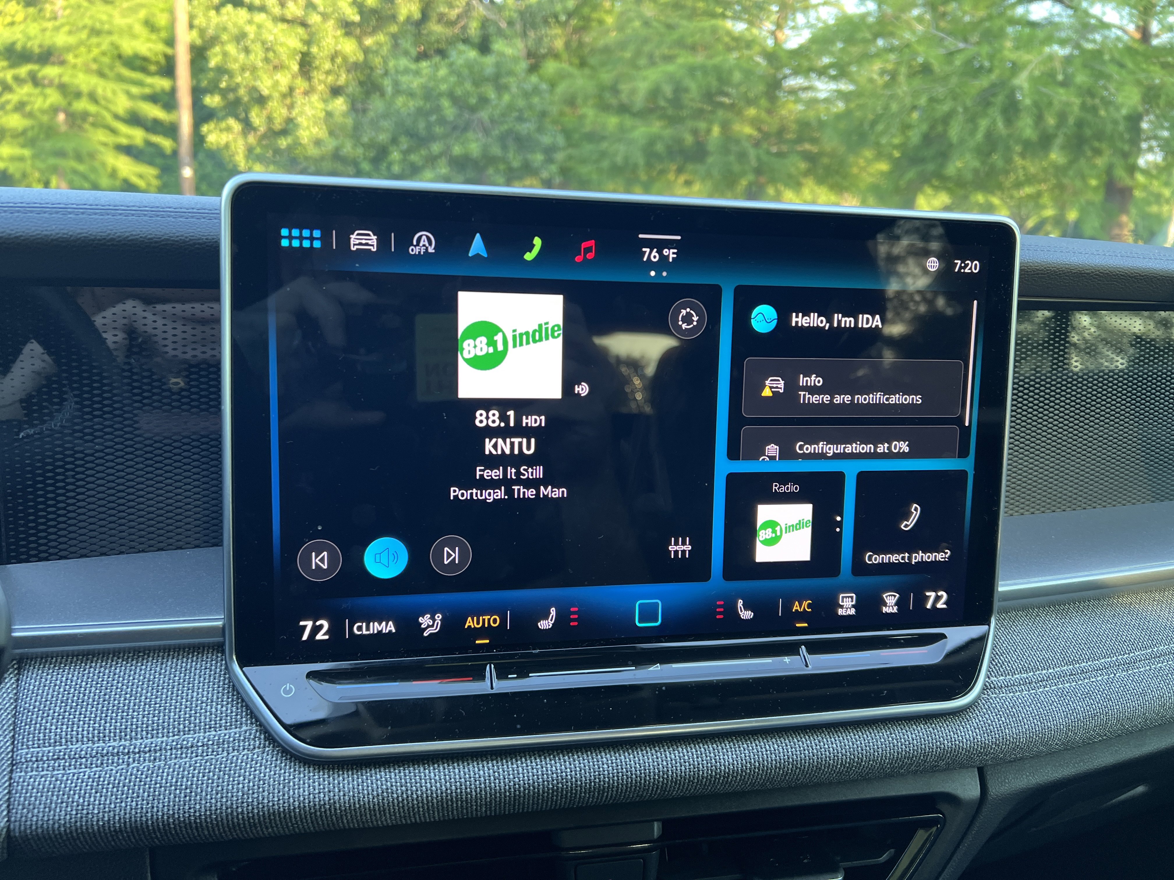 Certified 2025 Volkswagen Tiguan S FWD image 21