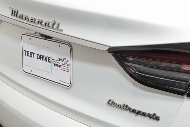 Used 2022 Maserati Quattroporte Modena RWD image 38