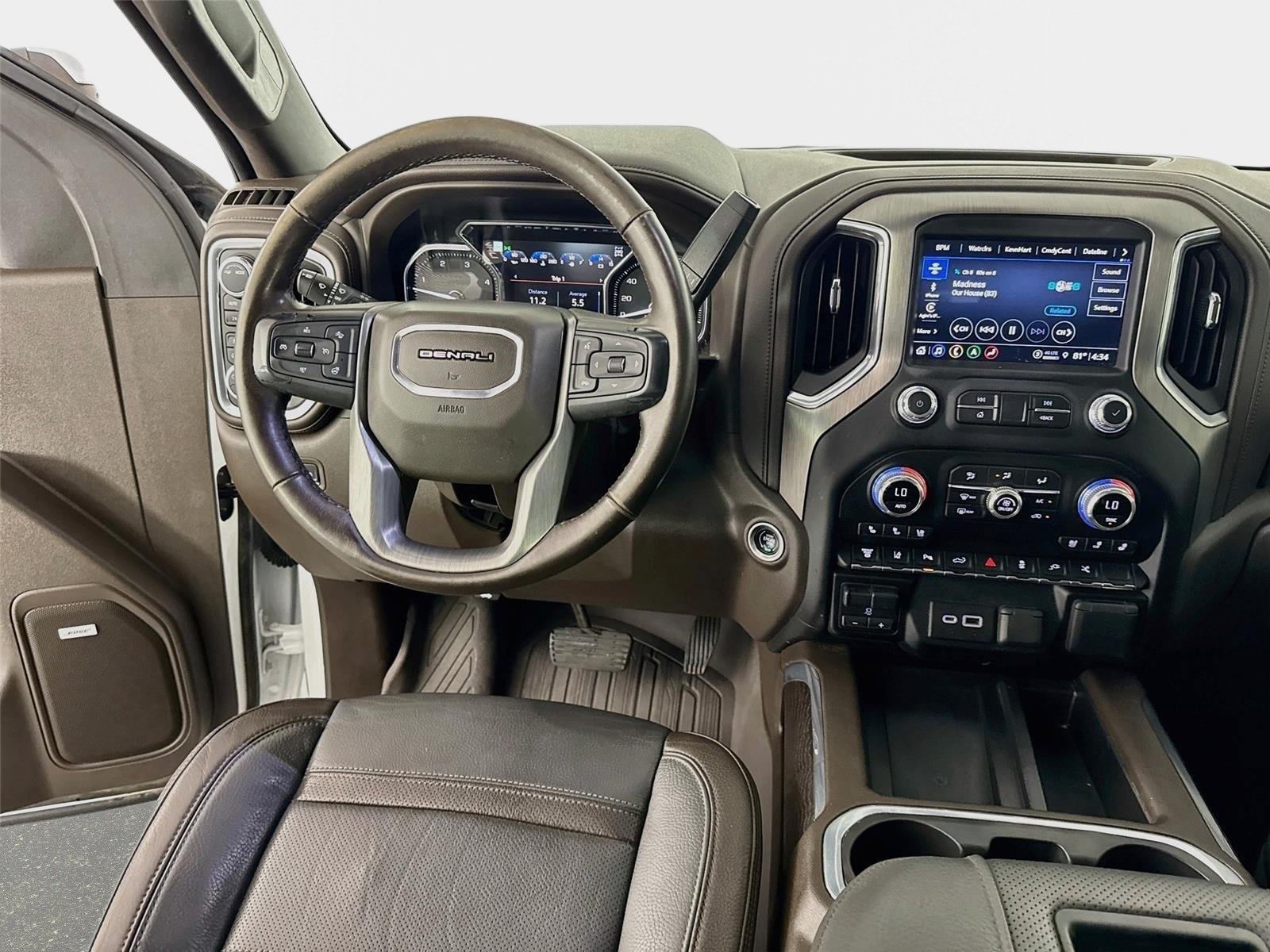 Used 2021 GMC Sierra 3500 Denali w/ Denali Ultimate Package AWD/4WD image 25
