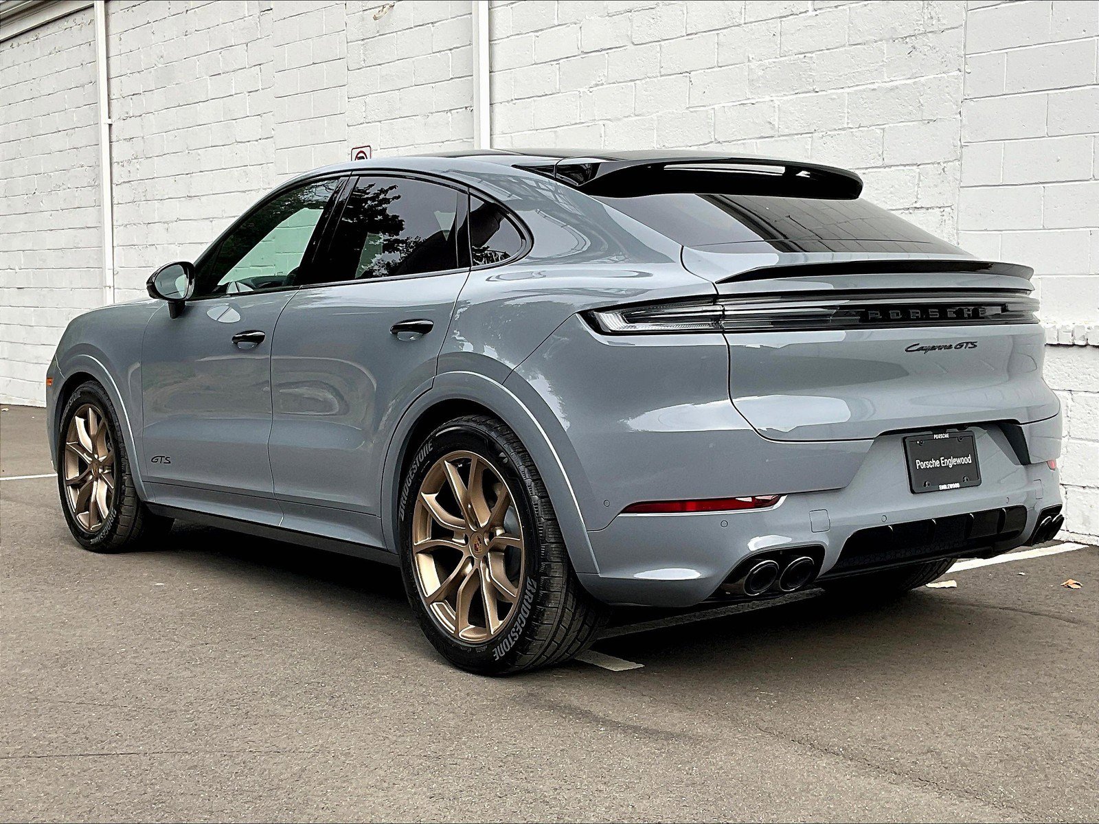New 2026 Porsche Cayenne GTS image 3