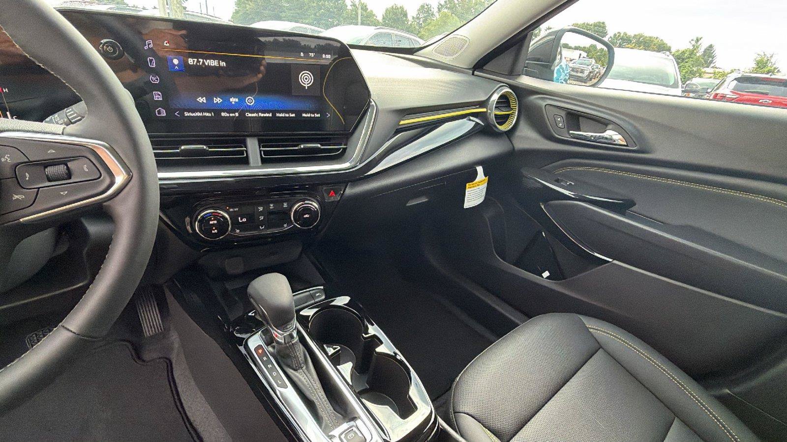 New 2026 Chevrolet Trax ACTIV w/ Sunroof Package FWD image 6