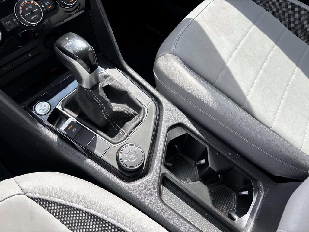 Used 2024 Volkswagen Taos SE image 24