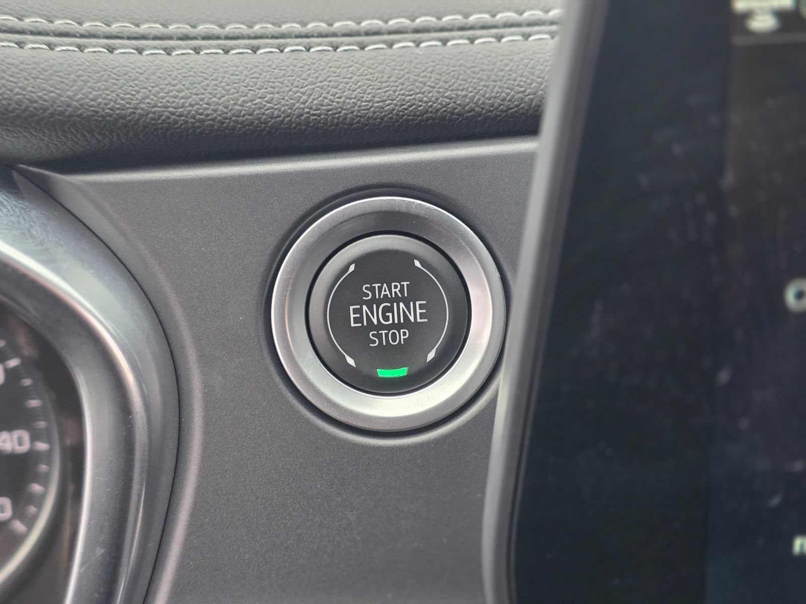 Used 2025 Chevrolet Blazer LT FWD image 35