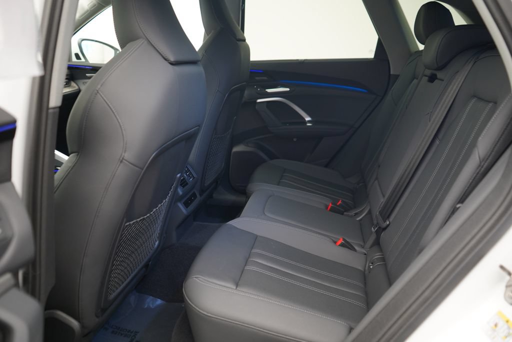 Used 2025 Audi Q5 Premium Plus w/ Premium Plus AWD/4WD image 7