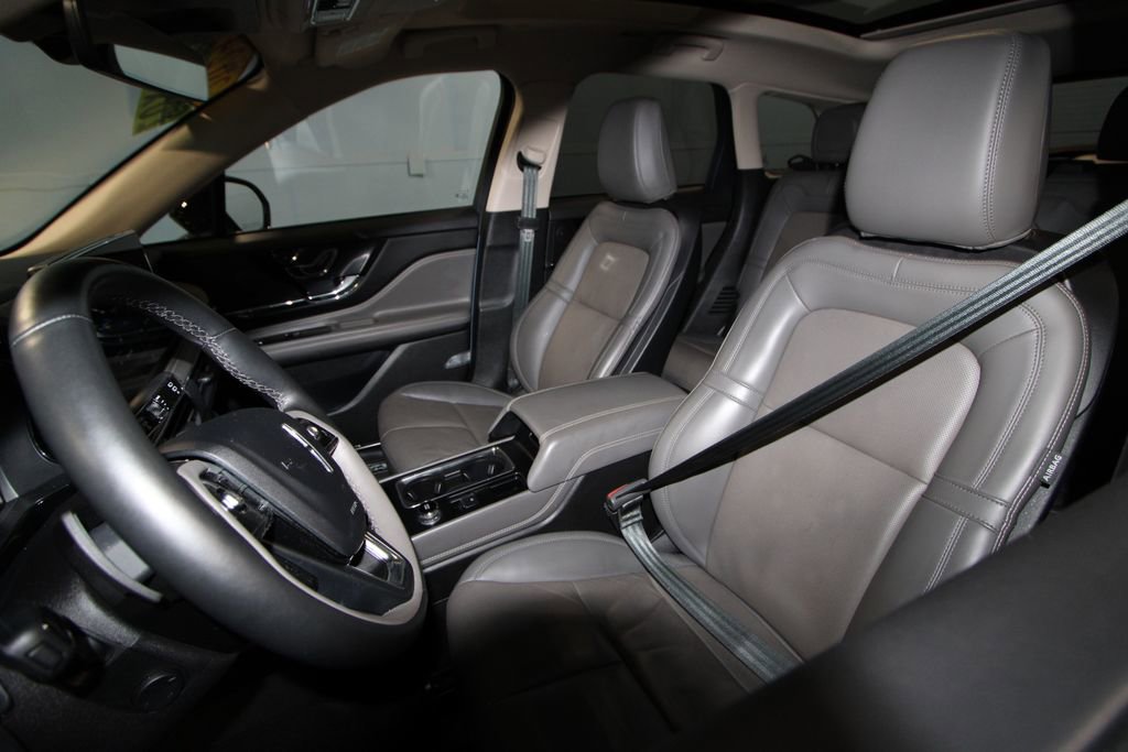 Used 2024 Lincoln Corsair Grand Touring w/ Equipment Group 301A image 4