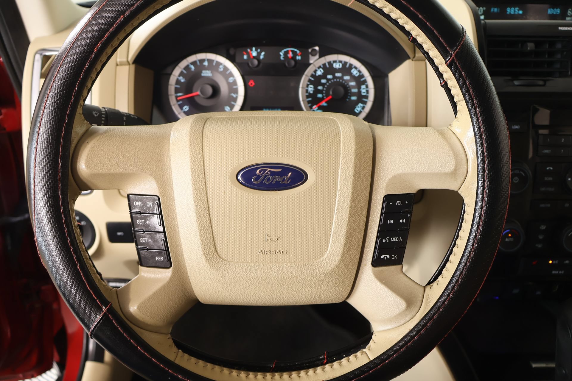 Used 2012 Ford Escape Limited FWD image 3