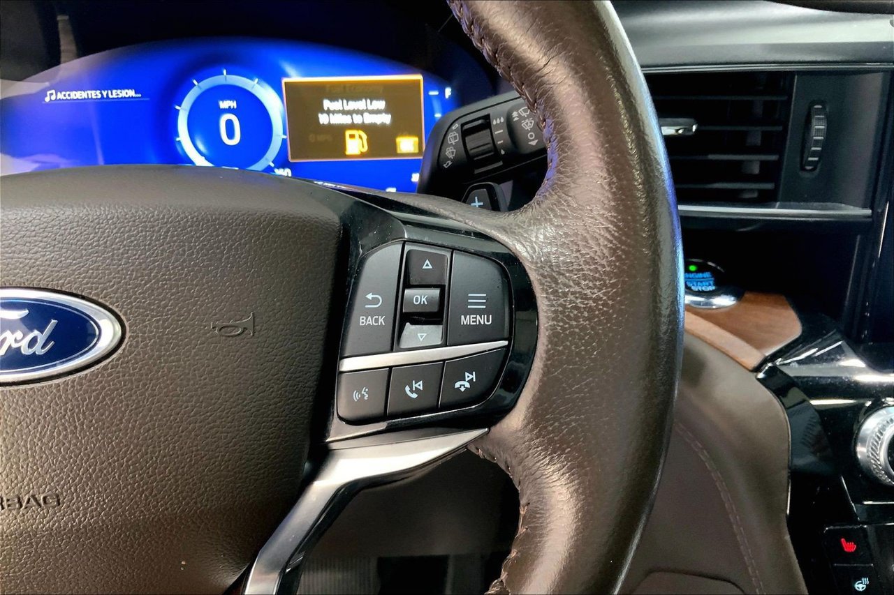 Used 2021 Ford Explorer King Ranch w/ Premium Technology Package AWD/4WD image 22