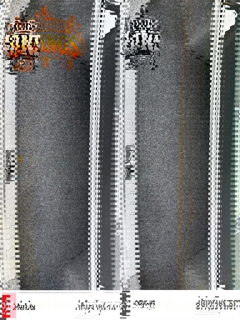 Used 2025 Nissan Versa SV image 27