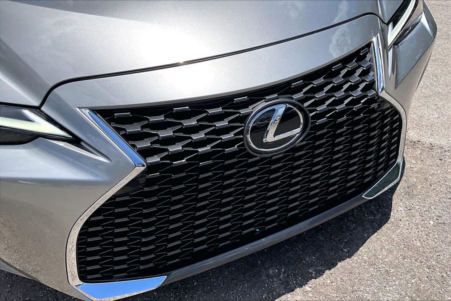 Used 2023 Lexus IS 300 w/ Premium Package RWD image 30