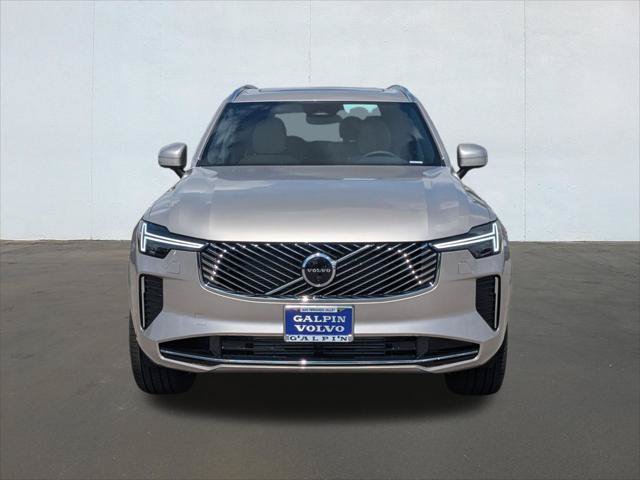 New 2026 Volvo XC90 T8 Plus w/ Protection Package Premier AWD/4WD image 4