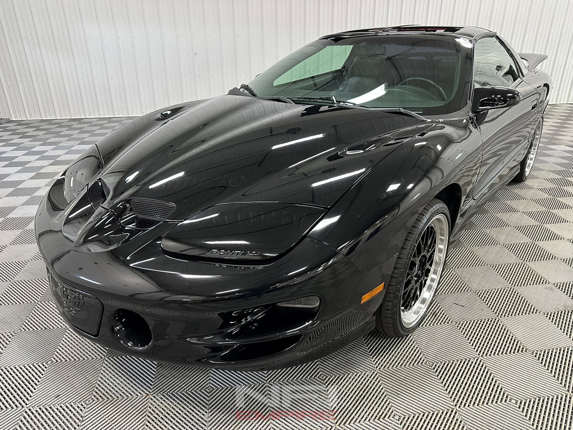 Used 1999 Pontiac Firebird Formula w/ SLP Firehawk Pkg image 3
