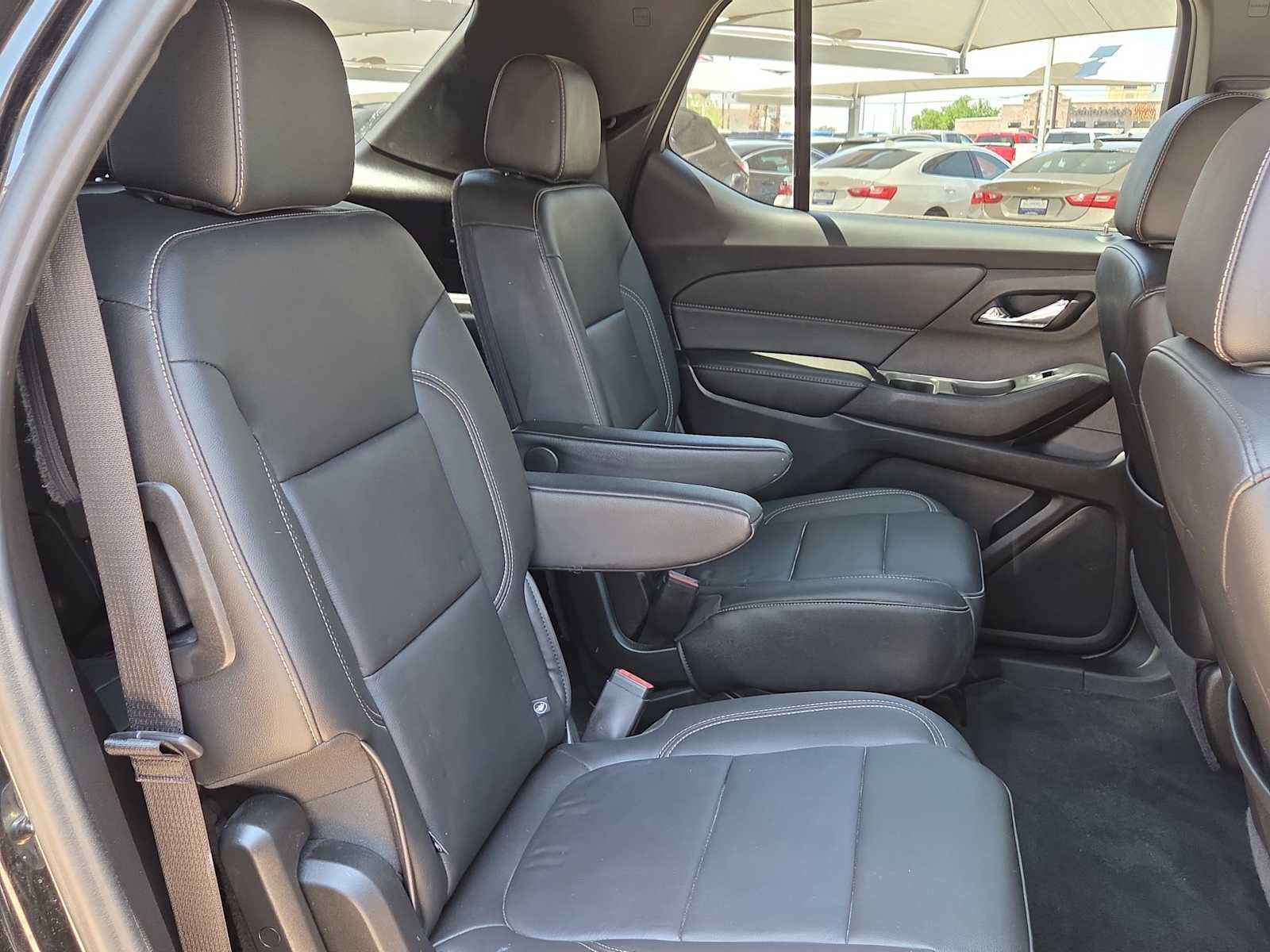 Used 2023 Chevrolet Traverse LT AWD/4WD image 17