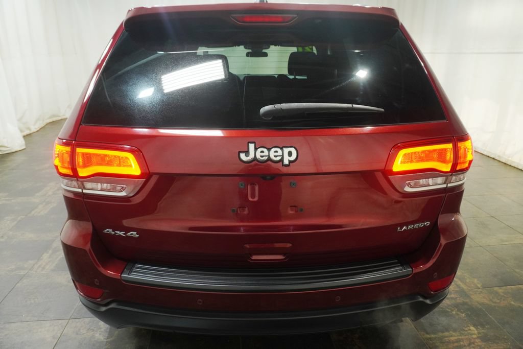 Used 2021 Jeep Grand Cherokee Laredo w/ Security & Convenience Group AWD/4WD image 5