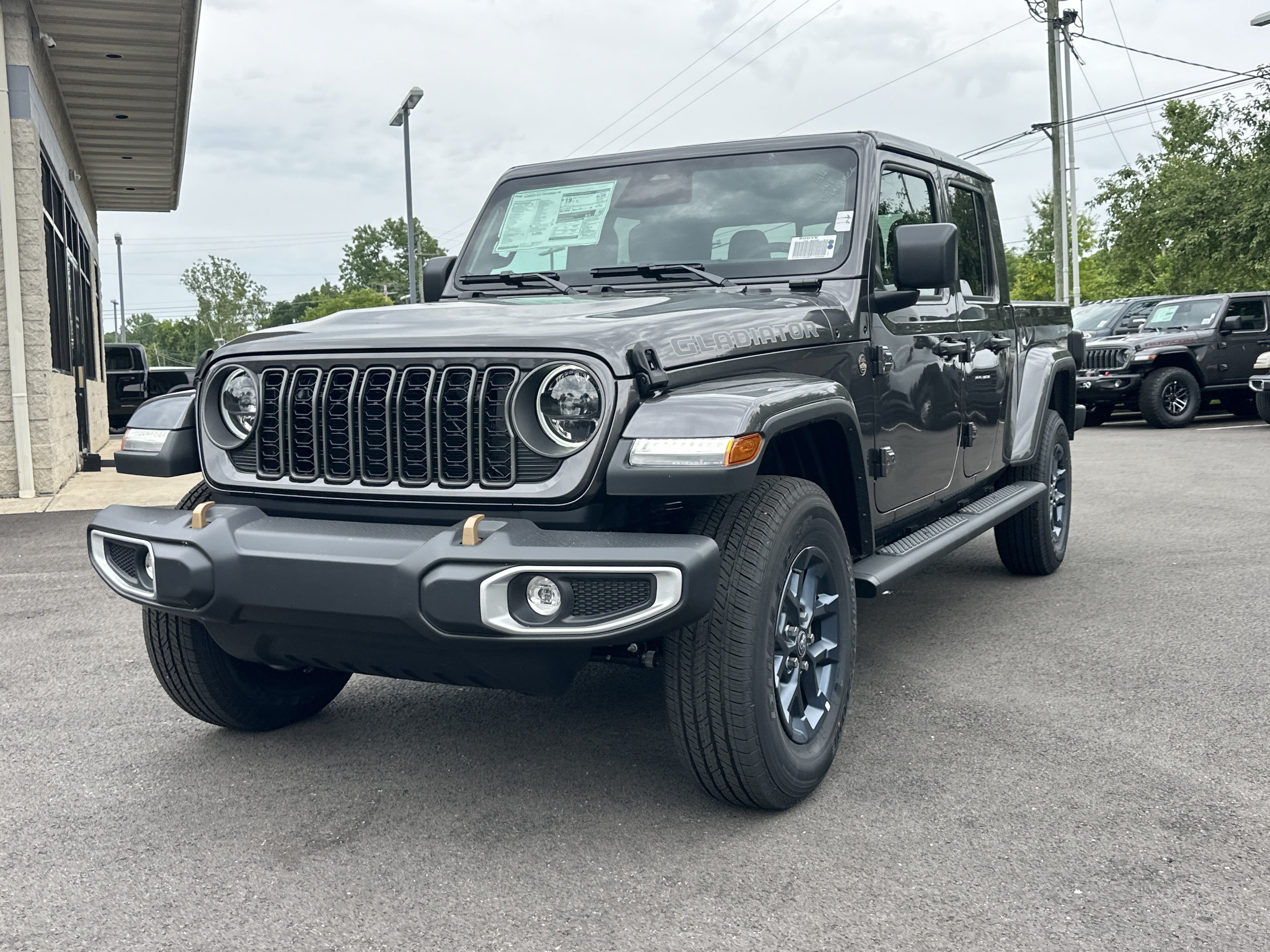 New 2026 Jeep Gladiator Sport AWD/4WD image 25