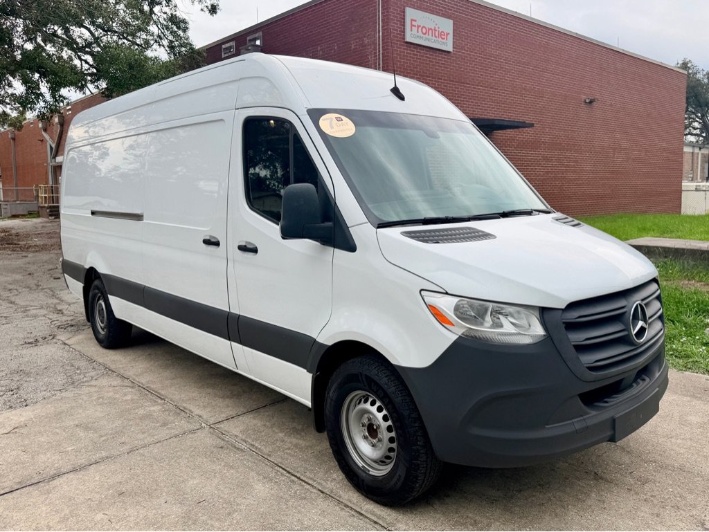 Used 2023 Mercedes-Benz Sprinter 2500 image 5