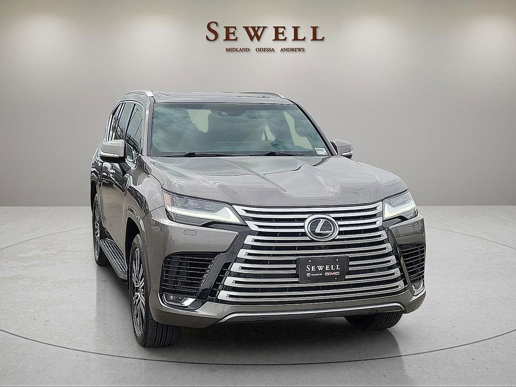 Used 2024 Lexus LX 600 4WD w/ Luxury Package image 7