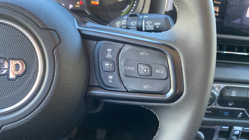 Used 2025 Jeep Wrangler Unlimited Sport S 4xe AWD/4WD image 23