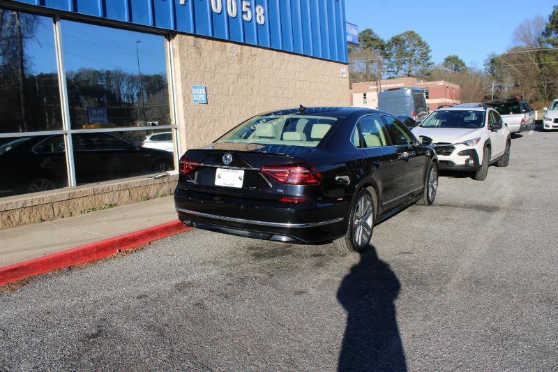 Used 2019 Volkswagen Passat 2.0T SE R-Line FWD image 4