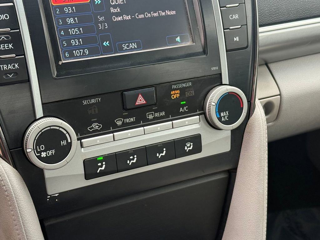Used 2012 Toyota Camry LE FWD image 18