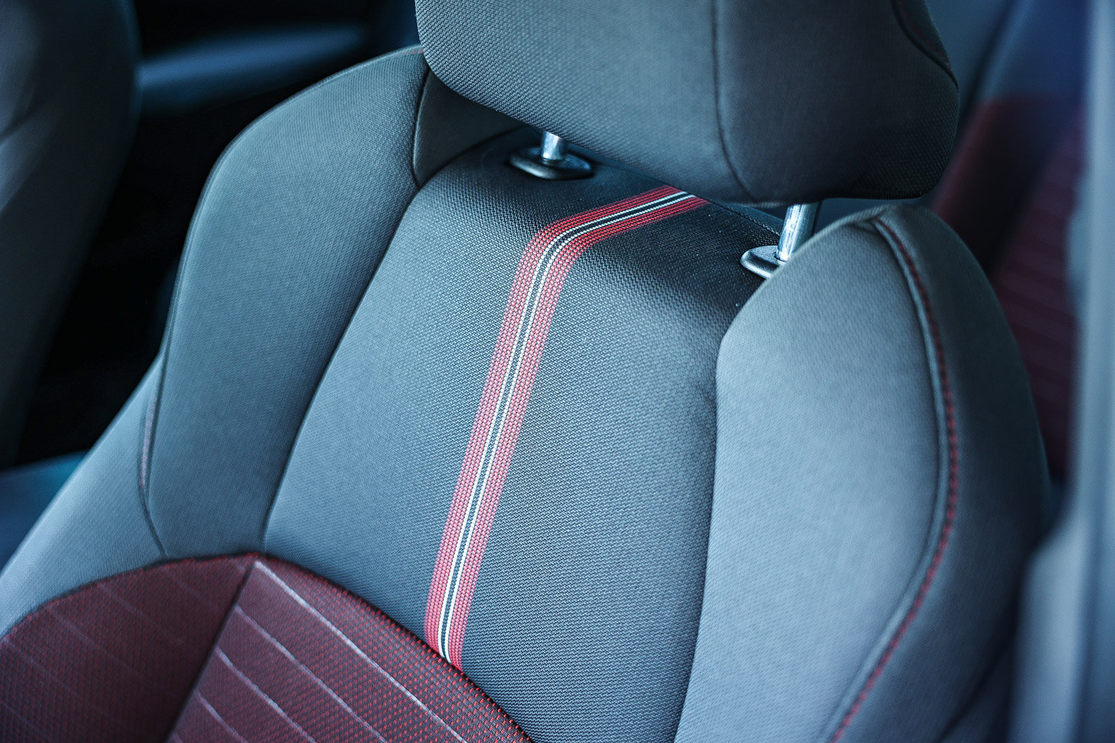 Used 2024 Toyota Corolla SE image 32