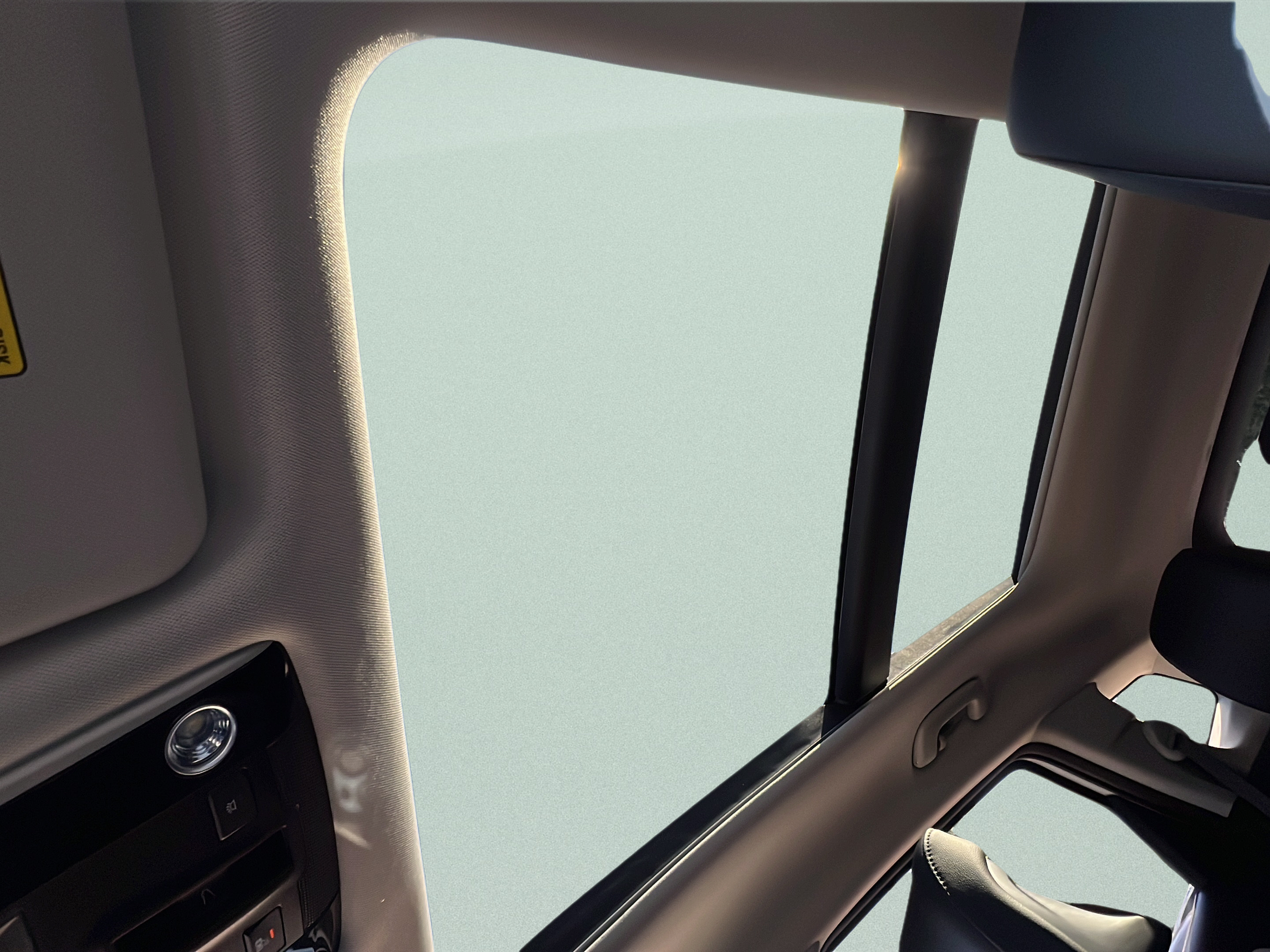 Certified 2025 Kia Sportage SX FWD image 18