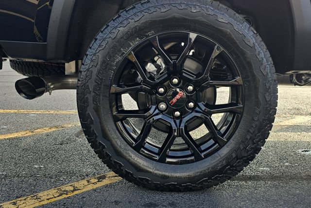 New 2026 GMC Canyon Denali w/ LPO, Denali Black Edition AWD/4WD image 34